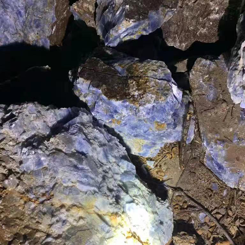 Import Mozambique Blue Quartz