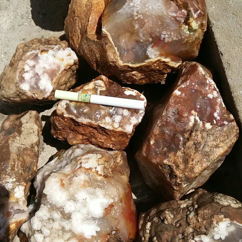 Import Madagascar Agate